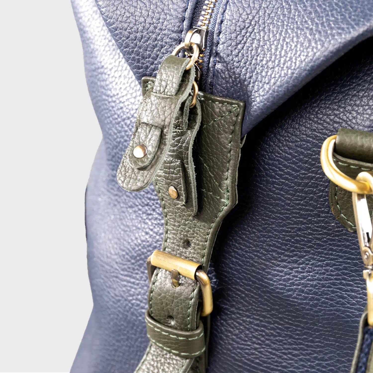 Oak Men’s Leather Holdall – Premium Pebble Grain Travel & Gym Bag