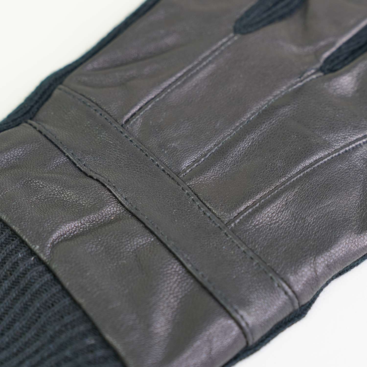 District Leather Glove with Knitted Writst